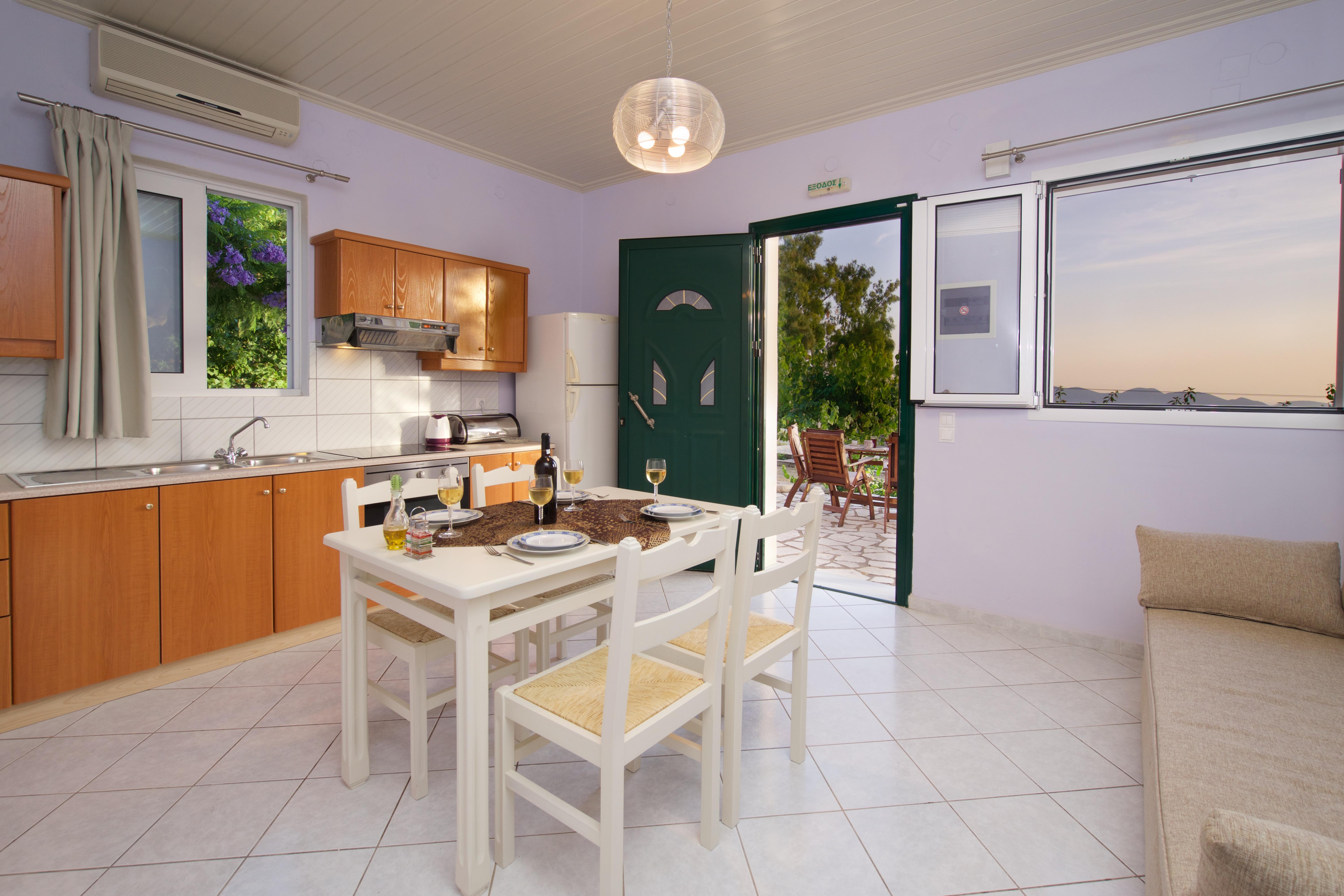 Studios Vrionis Panoramic Sunset Mesovounia  Exteriér fotografie
