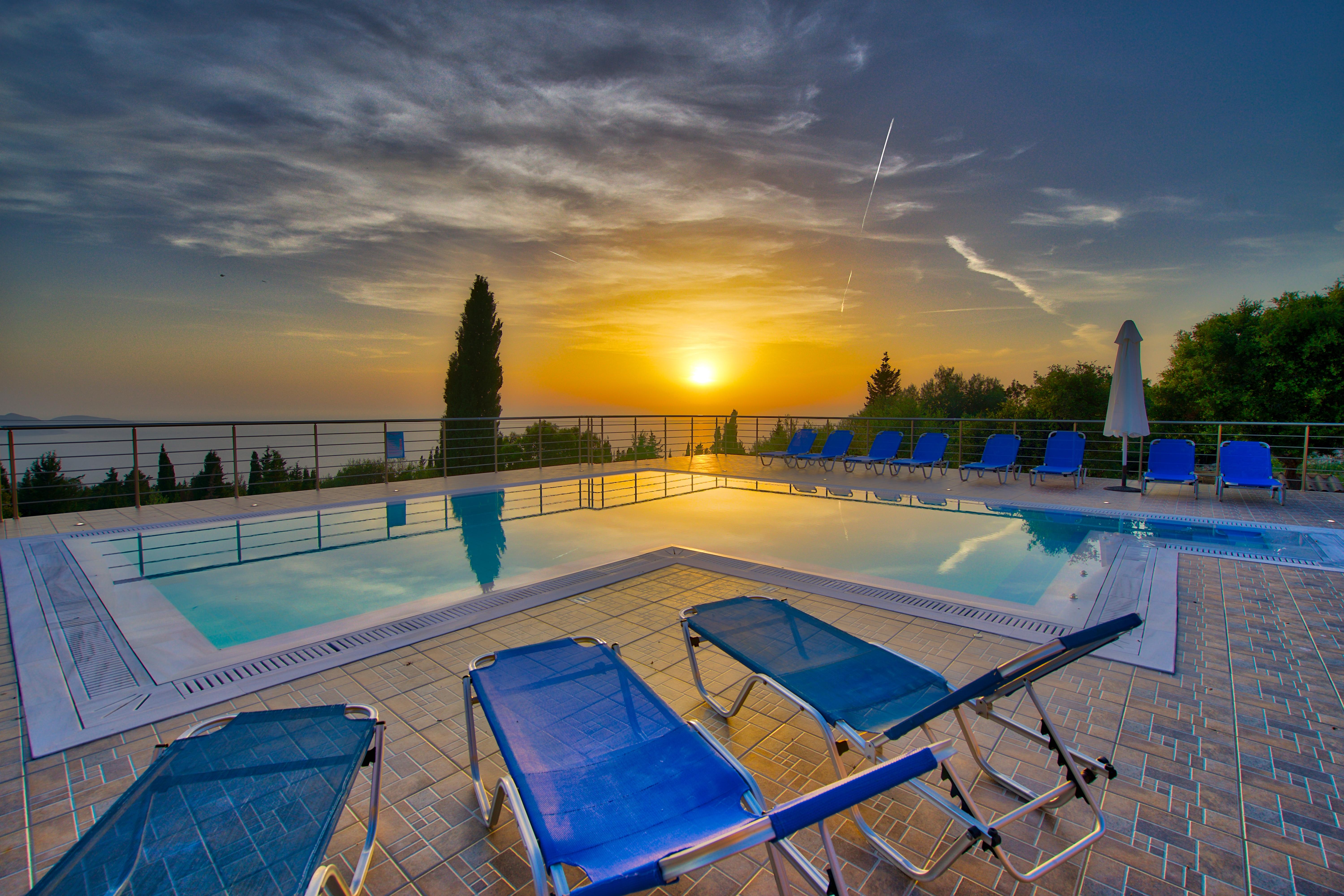 Studios Vrionis Panoramic Sunset Mesovounia  Exteriér fotografie